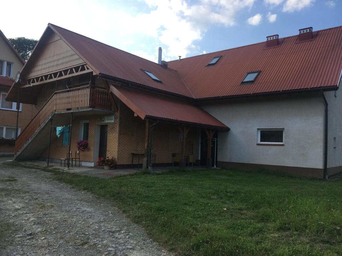 Apartmán Dom Mlodziezowy W Polanie Serednie Male Exteriér fotografie